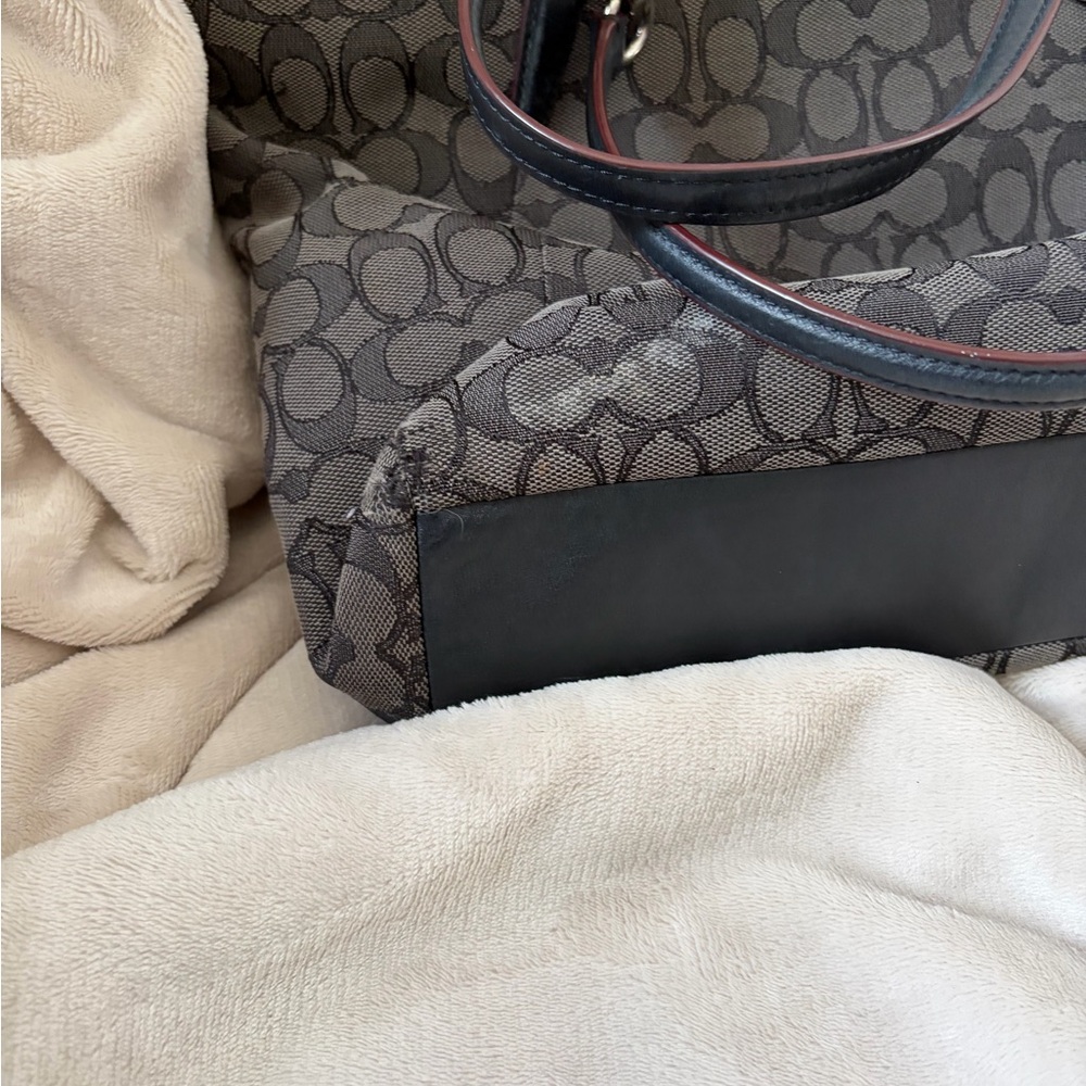 Coach Kelsey Brown Signature Canvas Tote with Matching Crossbody Pouch - Picture 10 of 14